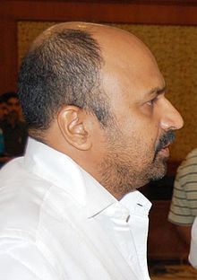 Siddique (actor) httpsuploadwikimediaorgwikipediacommonsthu