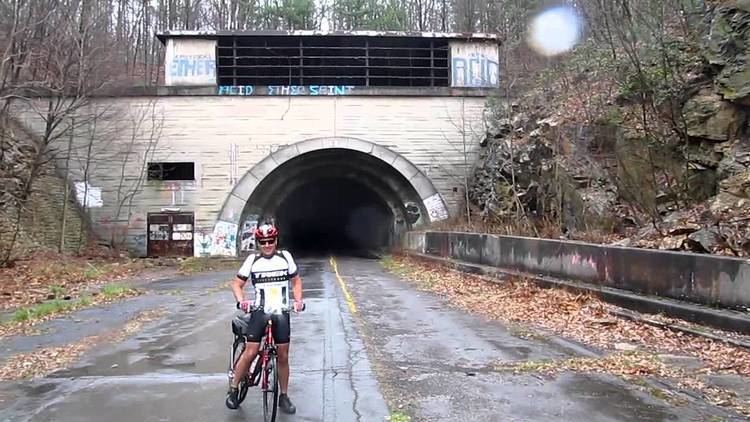 Sideling Hill Tunnel Pike2Bike 4 Sideling Hill Tunnel entrance YouTube