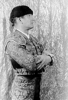 Sidney Franklin (bullfighter) httpsuploadwikimediaorgwikipediacommonsthu