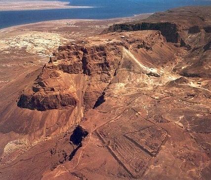 Siege of Masada cdnbiblicalarchaeologyorgwpcontentuploadsMas