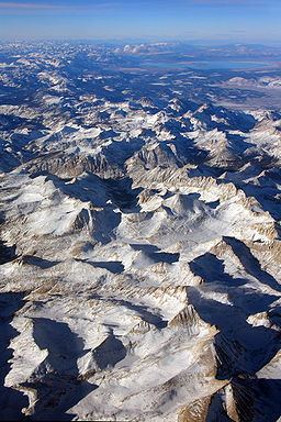 Sierra Crest httpsuploadwikimediaorgwikipediacommonsthu