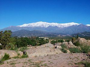 Sierra de Famatina httpsuploadwikimediaorgwikipediacommonsthu