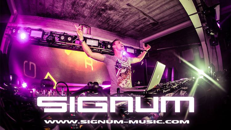 Signum (musical group) wwwsignummusiccomsignumimagessignumwebsitejpg