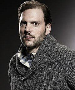 Silas Weir Mitchell NEI9jO3XGIVxMM12jpg