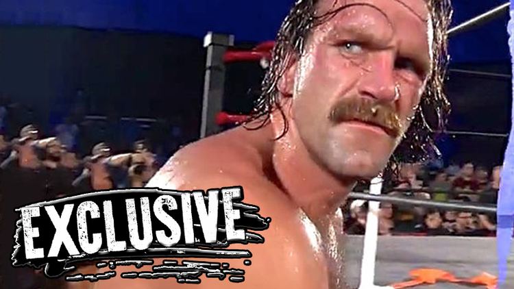 Silas Young Silas Young Signs Exclusive Contract With Ring of Honor