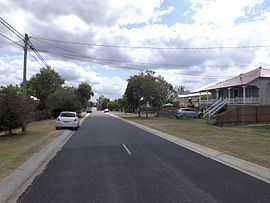 Silkstone, Queensland httpsuploadwikimediaorgwikipediacommonsthu
