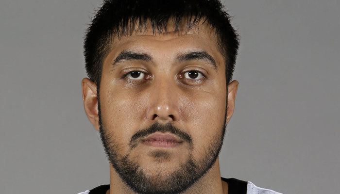 Hoopistani: Sim Bhullar - first person of Indian origin to play in the NBA  - has signed with Taiwanese team Dacin Tigers