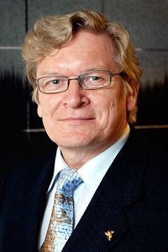 Simo Rundgren httpsuploadwikimediaorgwikipediacommonsthu