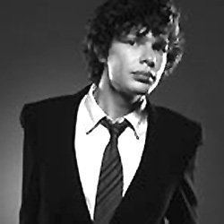 Simon Amstell Simon Amstell Style Fashion Coolspotters