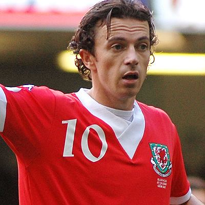 Simon Davies (footballer, born 1979) httpsuploadwikimediaorgwikipediacommonsdd