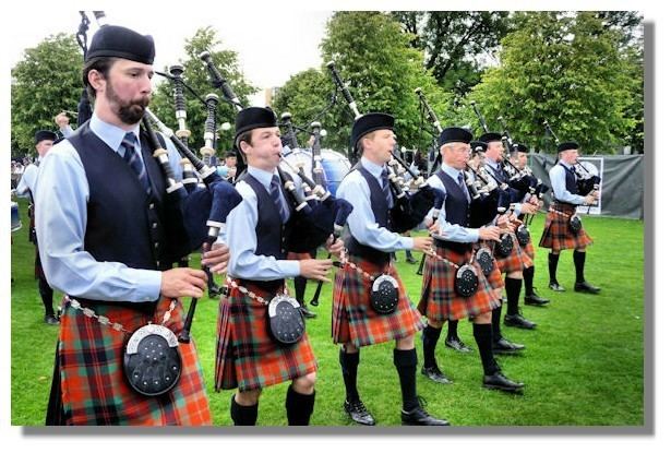 Simon Fraser University Pipe Band Scottish Calendar July 2011