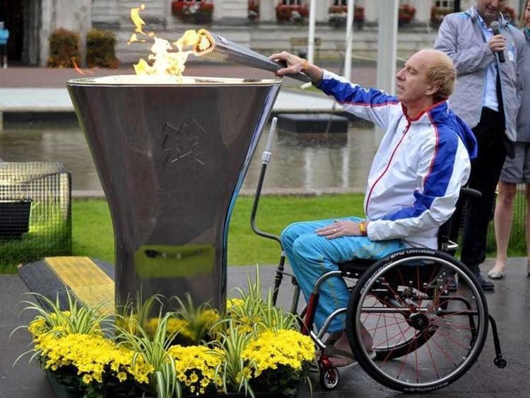 Simon Richardson (Welsh cyclist) Cyclist Simon Richardson lights last Paralympic cauldron