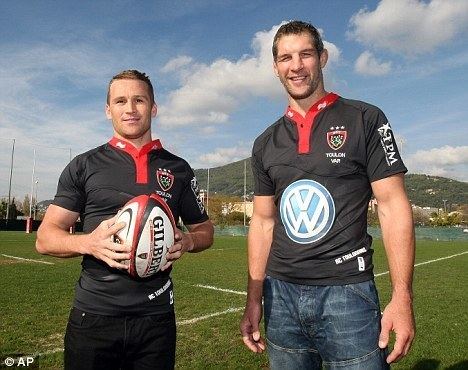 Simon Shaw (footballer) Simon shaw joins Toulon and links up with Jonny Wilkinson Daily