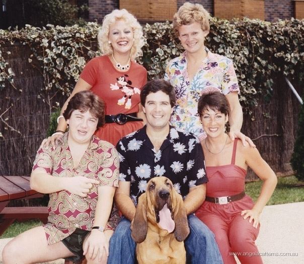 Casts of Simon Townsend's Wonder World, an Australian children's television show that aired on Network Ten from 1979 until 1987.