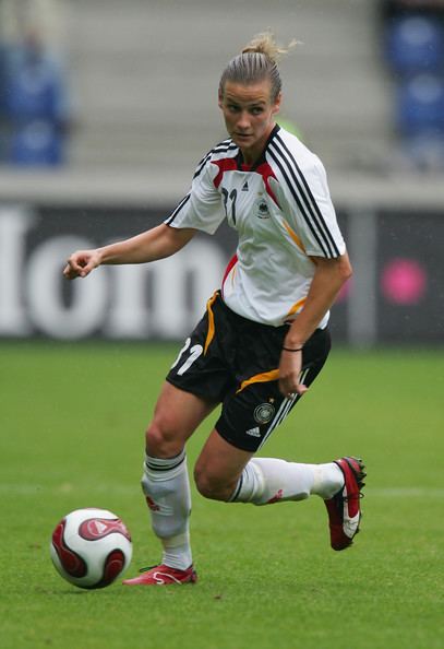 Simone Laudehr Simone Laudehr Pictures Womens Nationalteam Germany v