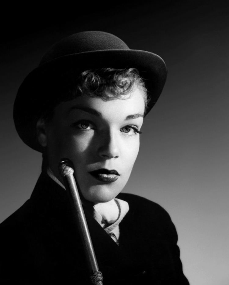 Simone Signoret Simone Signoret Muses Cinematic Women The Red List