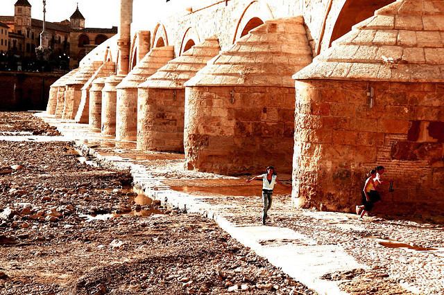 Sinagua FilePuente romano de Crdoba sin aguajpg Wikimedia Commons