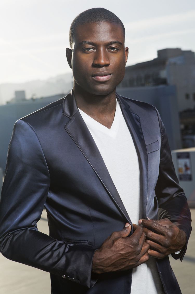 Sinqua Walls Interview With Sinqua Walls Fashion Magazine and