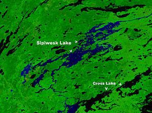 Sipiwesk Lake httpsuploadwikimediaorgwikipediacommonsthu