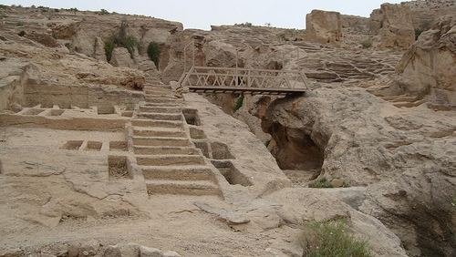 Siraf 1 Day Siraf Archeology Tour by Ali GuideTripcom