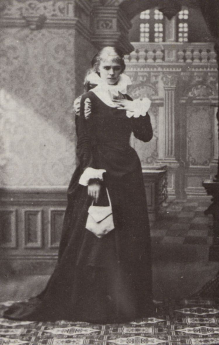 Siri von Essen FileSiri von Essen Sir Bengt39s Wife Strindberg 1882jpg
