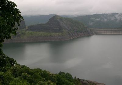 Siruvani River Tamil Nadu outfits protest Kerala move to build dam on Siruvani