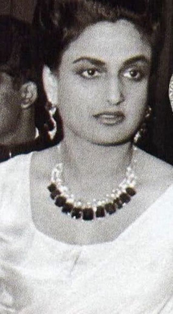 Sita Devi (Maharani of Baroda) wwwinternetstonescomimagefilestheyoungmahar