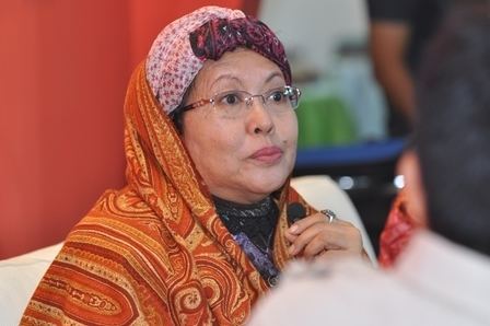 Siti Zainon Ismail ITBM WAWANCARA SOFA PUTIH BERSAMA DR SITI ZAINON ISMAIL DAN NISAH