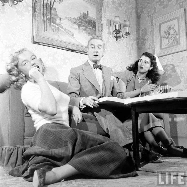 Sitting Pretty (1948 film) CursumPerficio