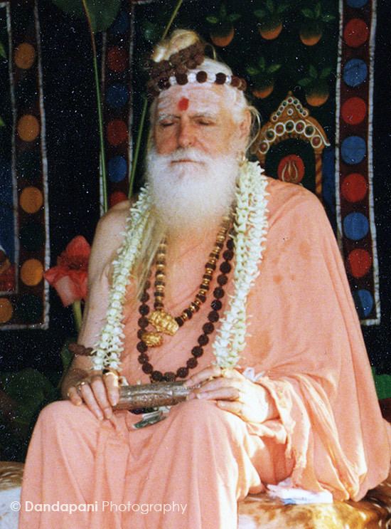 Sivaya Subramuniyaswami Honoring my Guru39s birth date Dandapani