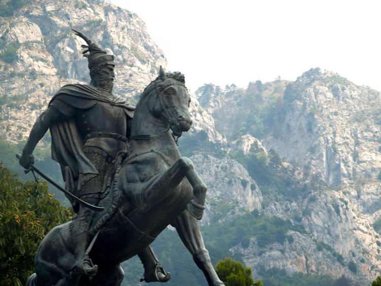 Skanderbeg FileSkanderbeg Monument in Krujjpg Wikimedia Commons