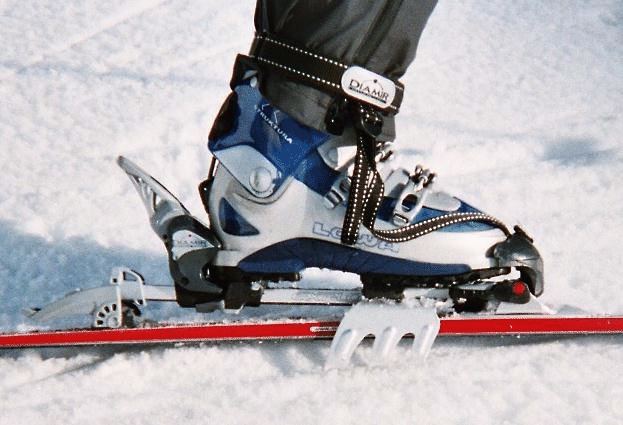 Ski binding