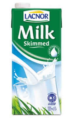 Skimmed milk Difference between Skimmed Milk and Toned Milk Skimmed Milk vs