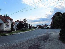 Slatina (Znojmo District) httpsuploadwikimediaorgwikipediacommonsthu