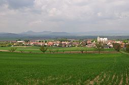 Slavětín (Louny District) httpsuploadwikimediaorgwikipediacommonsthu
