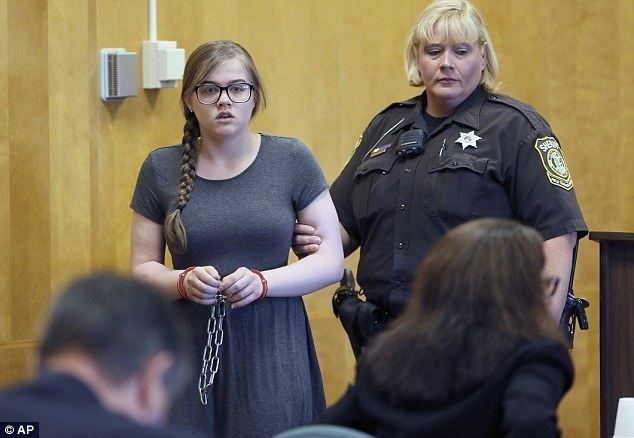Slender Man stabbing Slender Man stabbing Wisconsin girl arrives in court to plead