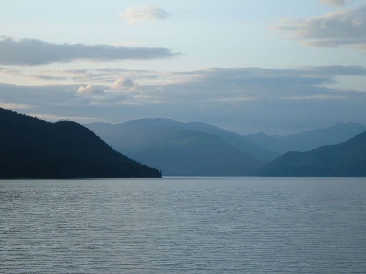 Slocan Lake httpsuploadwikimediaorgwikipediacommonsthu