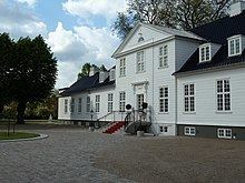 Sølyst, Klampenborg httpsuploadwikimediaorgwikipediacommonsthu