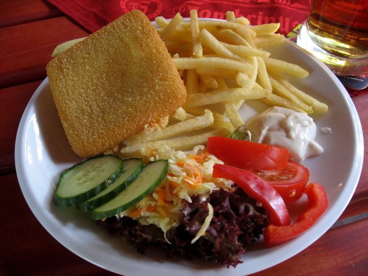 Smažený sýr FileSmaen sr hranolky tatarsk omka oblohajpg Wikimedia