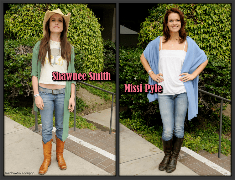 Smith & Pyle no one compares to her images Shawnee Smith Missi Pyle Smith and