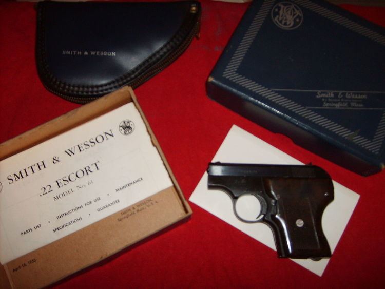 Smith & Wesson Model 61