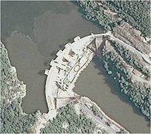 Smith Mountain Dam httpsuploadwikimediaorgwikipediacommonsthu