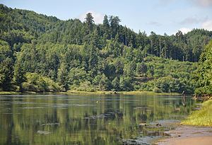 Smith River (Umpqua River) httpsuploadwikimediaorgwikipediacommonsthu