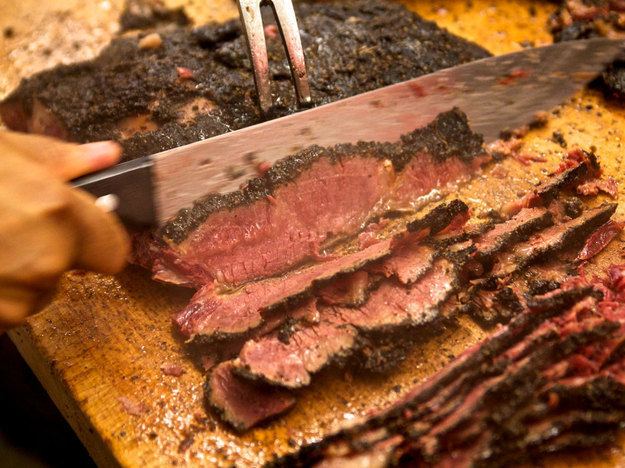 Smoked meat What39s the Difference Between Pastrami and Montreal Smoked Meat