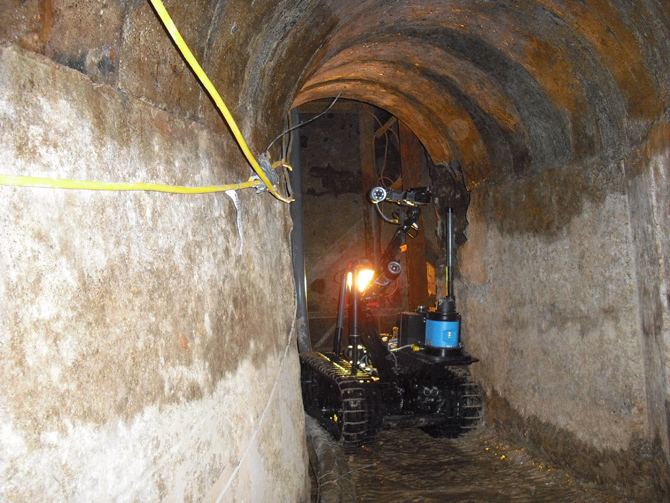 Smuggling tunnel Bots vs Smugglers Drug Tunnel Smackdown WIRED