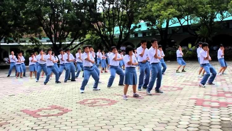 SMUK Kolese Santo Yusup Flashmob XA SMAK Kolese Santo Yusup Malang YouTube