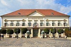 Sándor Palace, Budapest httpsuploadwikimediaorgwikipediacommonsthu