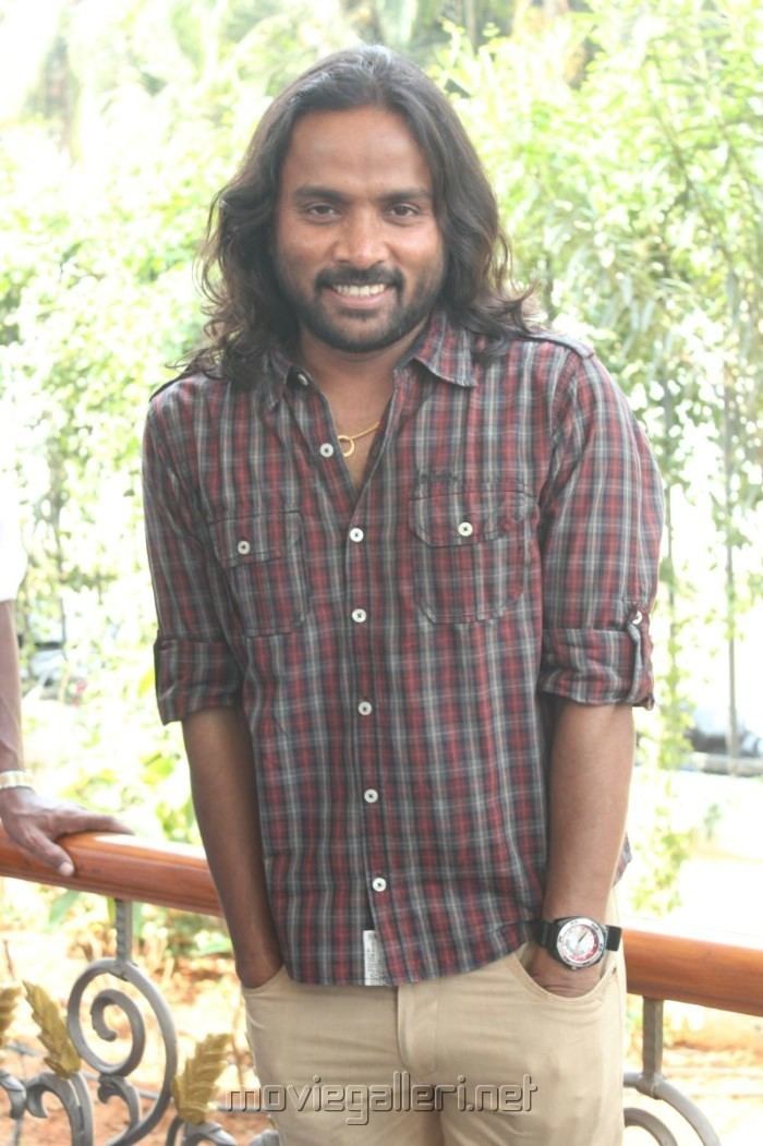 Snehan Picture 424468 Lyricist Snehan at Sathuragiri Movie