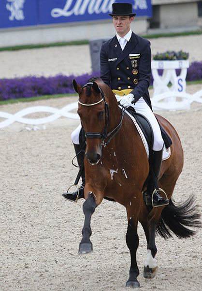 Sönke Rothenberger Snke Rothenberger CosmoMaking of Olympic Young Horse Rider