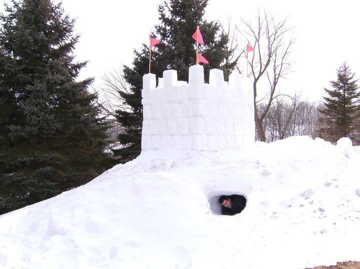 Snow fort